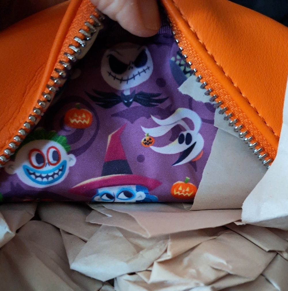 Nightmare Before Christmas Cameo Loungefly Mini Backpack - Picture 4 of 5